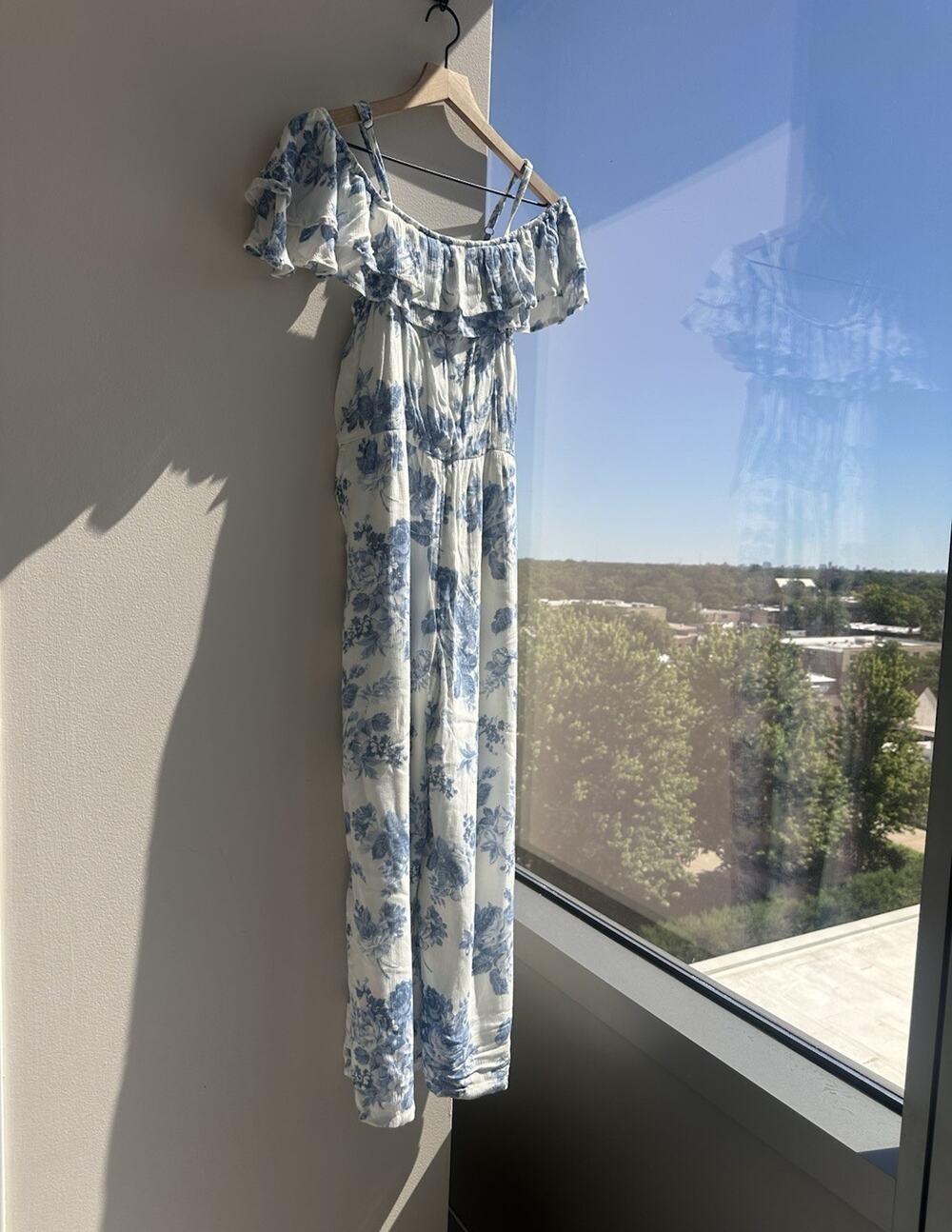 Abercrombie Kids Girls 15/16 Blue White Floral Off Shoulder Jumpsuit